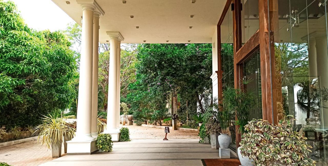 Lagoon Paradise Beach Resort Tangalle Exterior foto