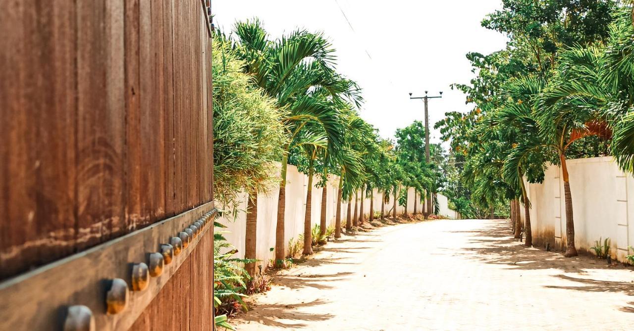 Lagoon Paradise Beach Resort Tangalle Exterior foto