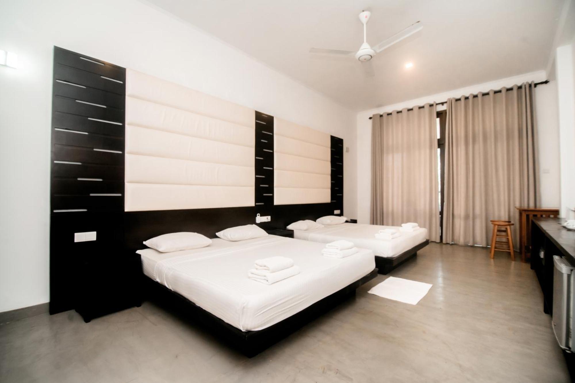 Lagoon Paradise Beach Resort Tangalle Exterior foto